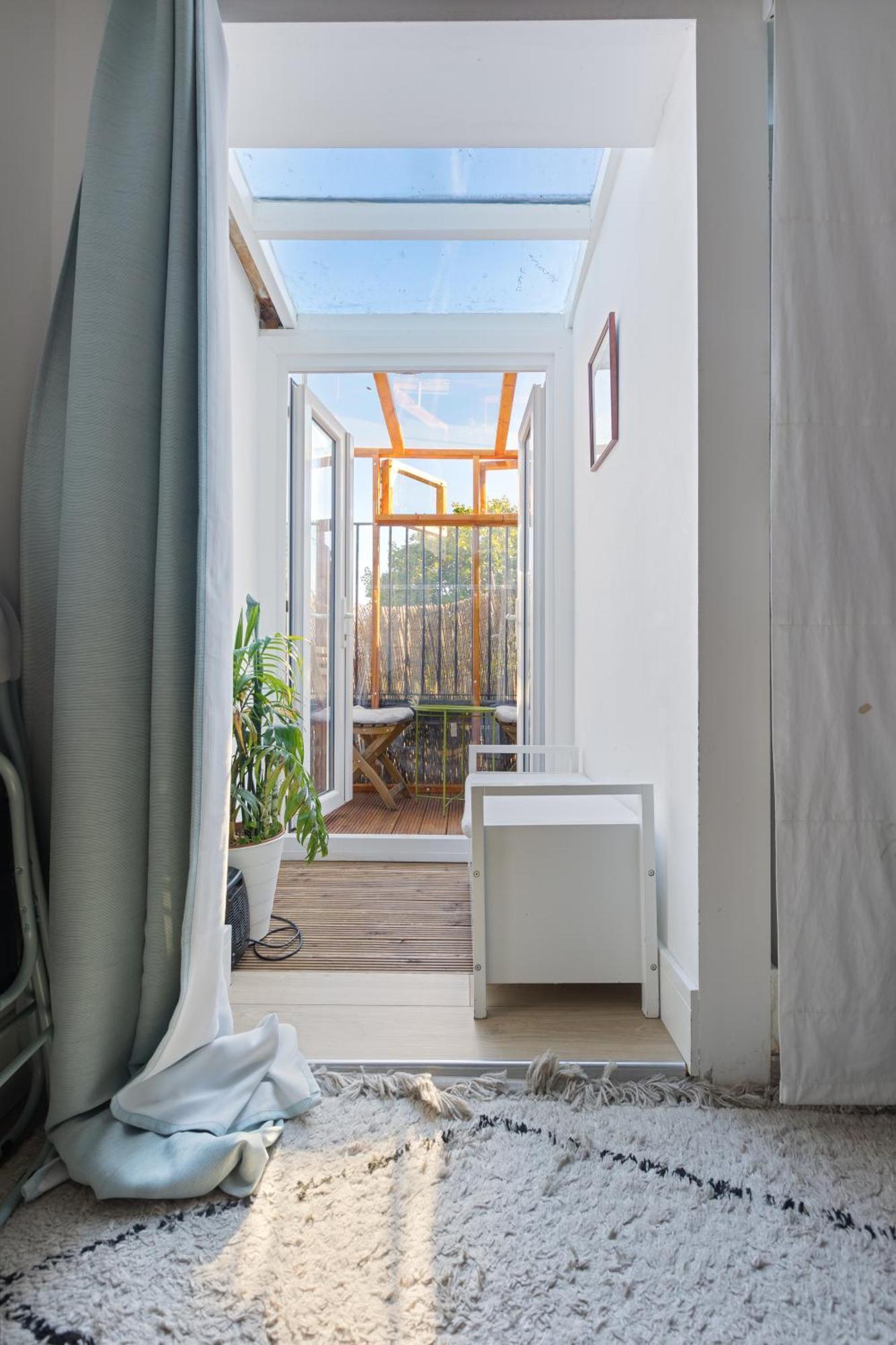 Modern Flat & Balcony In Historic West Kensington Appartement Londen Buitenkant foto